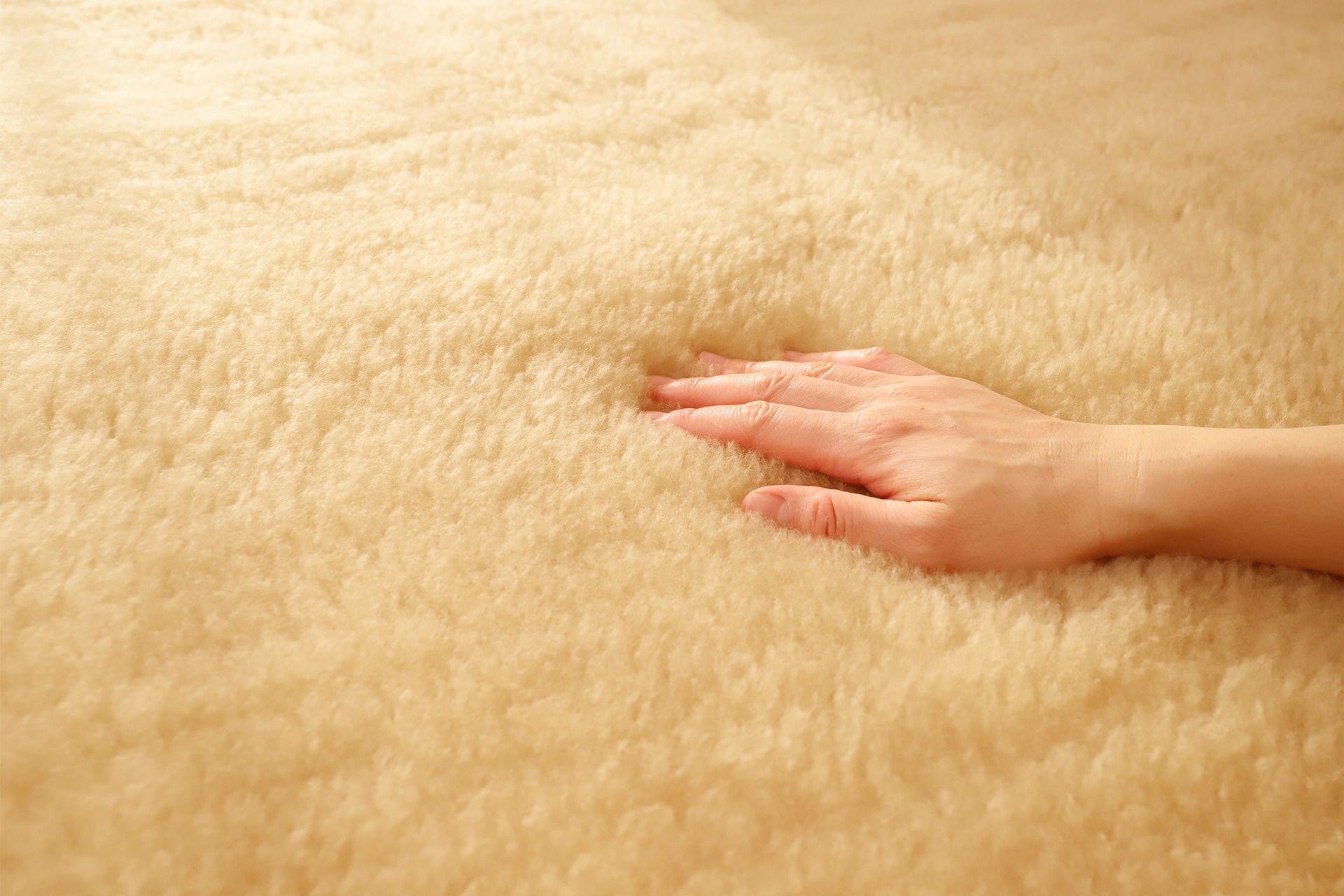 メリノウール両面敷き毛布 – 和雲